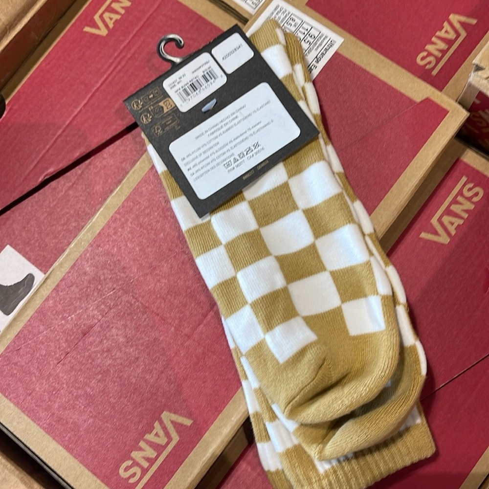 VANS "Off The Wall" socks Checkerboard
NWT (1 pair) - Picture 10 of 16